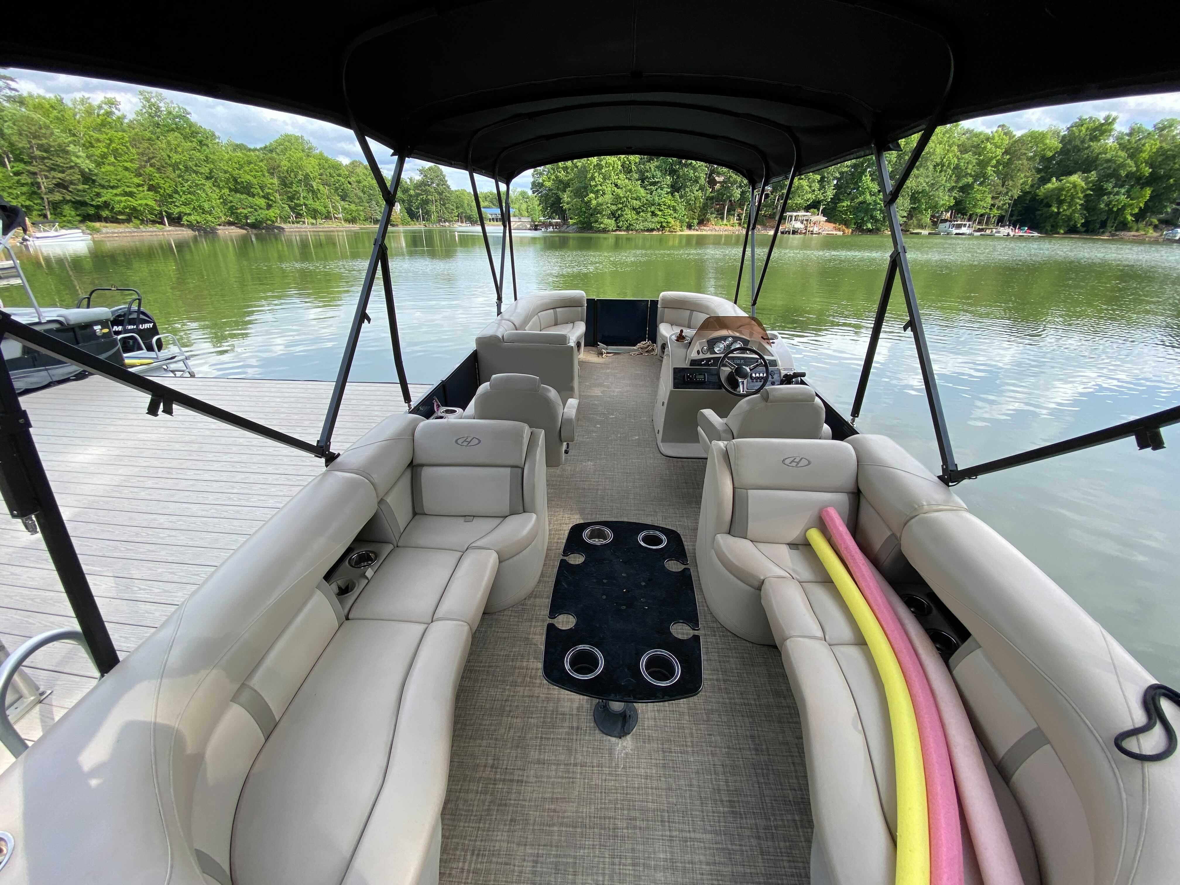 Best Pontoon Boat Rentals Find Pontoon Boat Rentals Near Me Docklyne